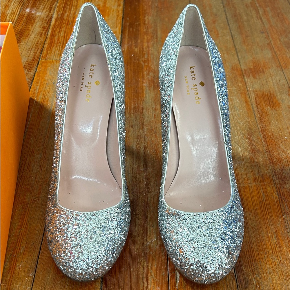 Kate Spade Karolina Heels 9.5 Silver Glitter Sparkle Pumps NIB Party Wedding